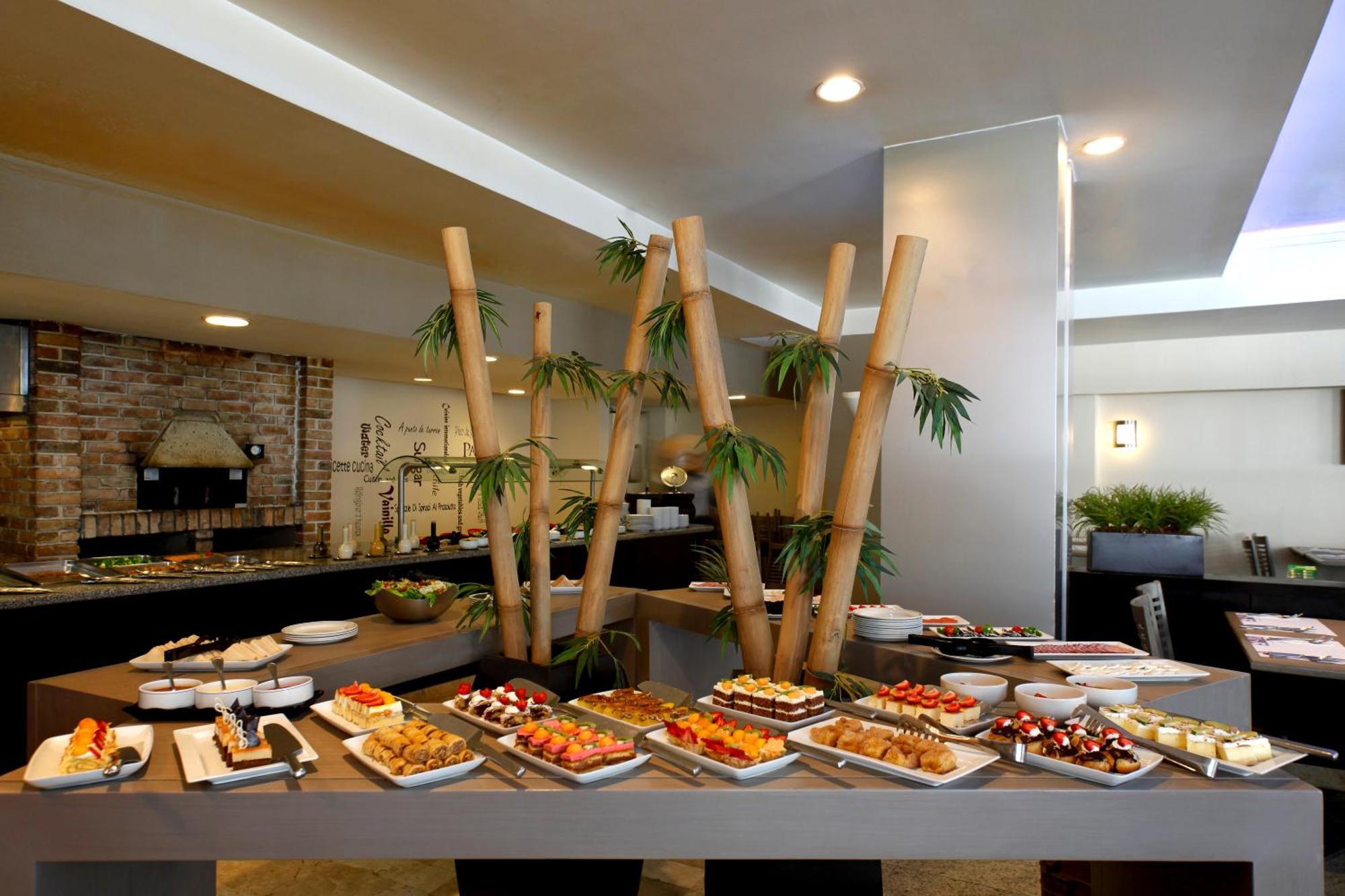 Novotel Monterrey Valle San Pedro Garza Garcia Bagian luar foto